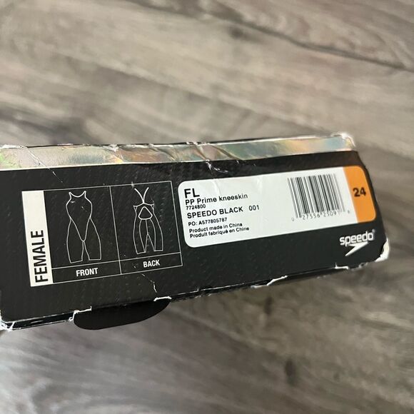 Speedo Female Swimsuit-Powerplus  size 24 Kneeskin - Picture 5 of 9